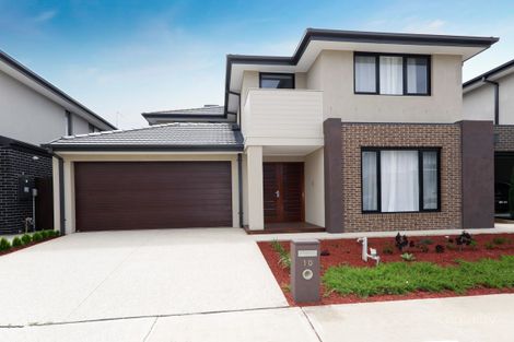 10 Warmbrunn Cres, Berwick, VIC 3806