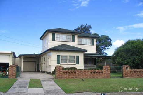 17 Ocean Ave, Woonona, NSW 2517