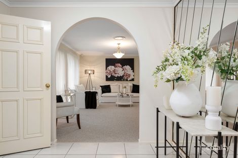 Property photo of 9 Pendennis Place Carindale QLD 4152