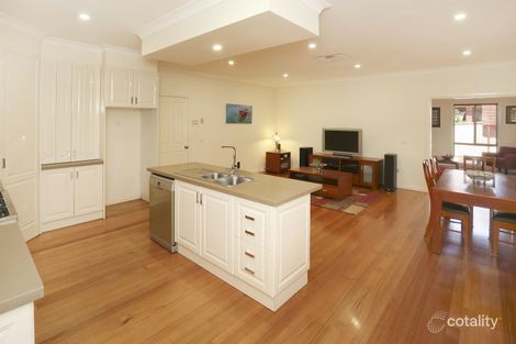 Property photo of 37 Tyndall Way Mill Park VIC 3082