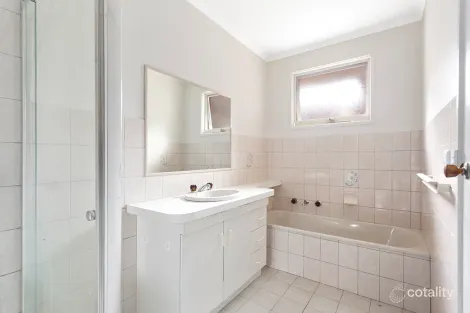 Property photo of 4/40 Moonya Road Carnegie VIC 3163