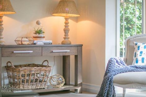 16 Stock Farm Ave, Bella Vista, NSW 2153