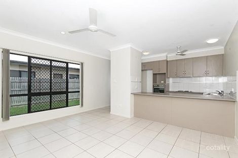 Property photo of 17 Yarra Crescent Kelso QLD 4815