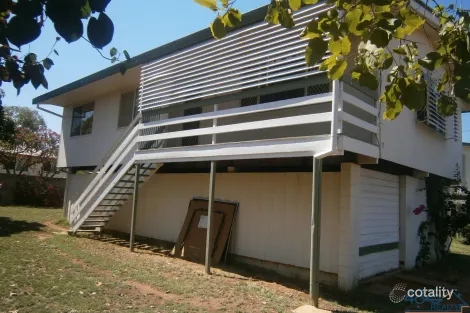 11 Walton Ave, Pioneer, QLD 4825