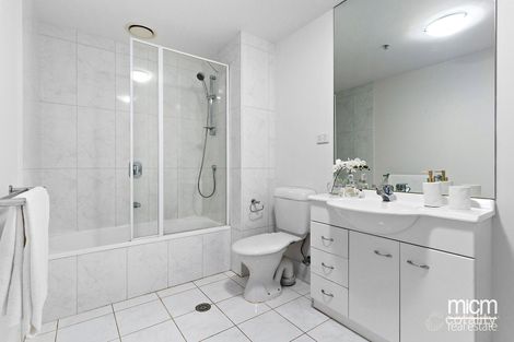 Property photo of 1710/163 City Road Southbank VIC 3006