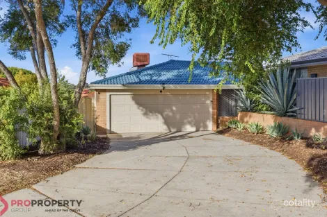 2 Casey Ct, Kingsley, WA 6026