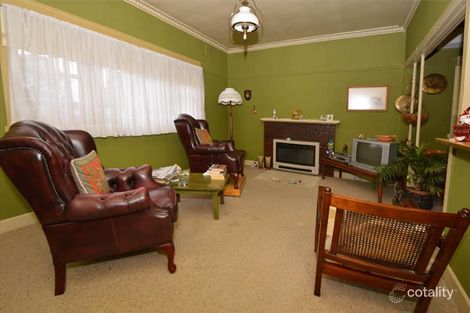 Property photo of 35 Watt Avenue Oak Park VIC 3046