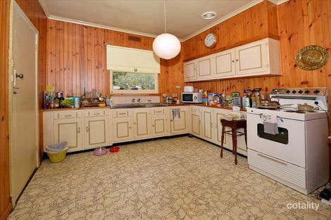 Property photo of 35 Watt Avenue Oak Park VIC 3046
