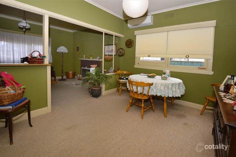 Property photo of 35 Watt Avenue Oak Park VIC 3046
