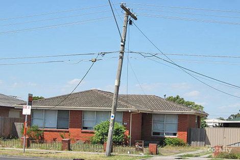 38 Fairbairn Rd, Sunshine West, VIC 3020