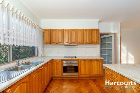 Property photo of 56 Moorhead Drive Mill Park VIC 3082