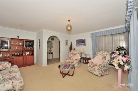 Property photo of 28 Oaklands Avenue Halls Head WA 6210