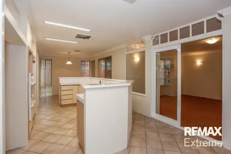 2 Santa Ana Mews, Currambine, WA 6028