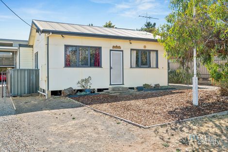 Property photo of 35 Griffiths Drive Moana SA 5169
