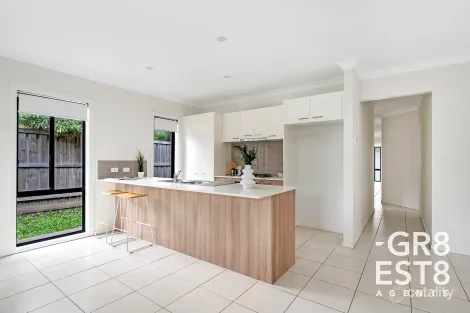 Property photo of 14 Panama Road Cranbourne West VIC 3977