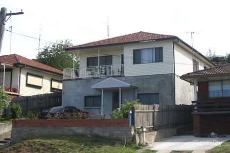 62 Lake Ave, Cringila, NSW 2502