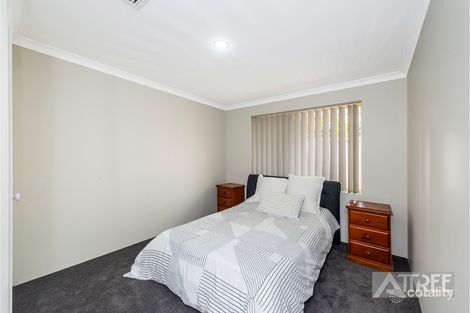 Property photo of 13 Tritonia Rise Thornlie WA 6108