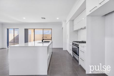 Property photo of 27 Hereford Retreat Byford WA 6122