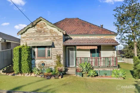 Property photo of 32 Regent Street Cessnock NSW 2325