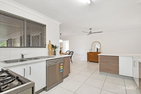 Property photo of 6 Kavanagh Crescent Koongal QLD 4701