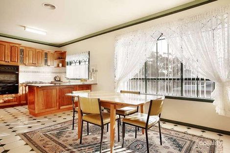 Property photo of 2/251 Plenty River Drive Greensborough VIC 3088