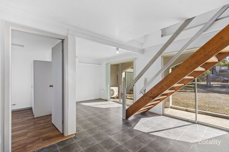 Property photo of 33 Mawson Drive Killarney Vale NSW 2261