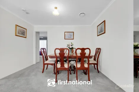 Property photo of 55 Jerilderie Drive Berwick VIC 3806