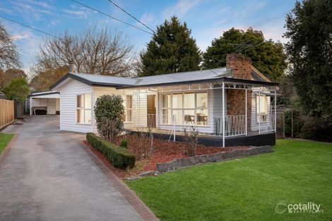 2 Belmont Rd W, Croydon South, VIC 3136