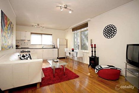 Property photo of 13/37 Myrnong Crescent Ascot Vale VIC 3032