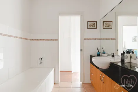 Property photo of 11/10 Helemon Street Braddon ACT 2612