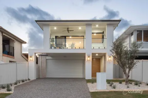 Property photo of 30 George Street Ormiston QLD 4160