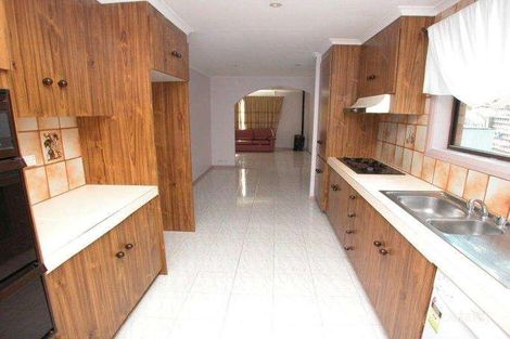 Property photo of 9 Briar Close Gladstone Park VIC 3043