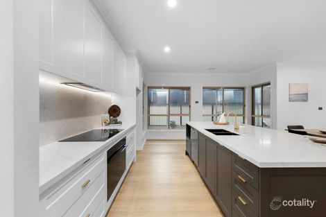 6 Glenelg Bvd, Taylors Hill, VIC 3037