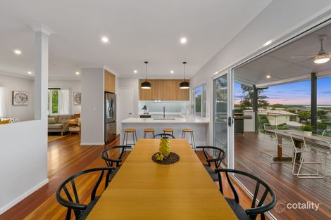 Property photo of 531 Tingal Road Wynnum QLD 4178