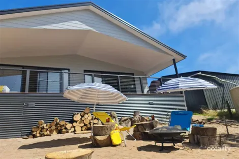 25 Sixth Ave S, Paradise Beach, VIC 3851