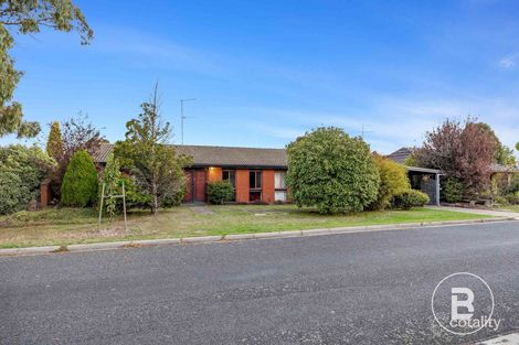 63 Grandview Gr, Wendouree, VIC 3355
