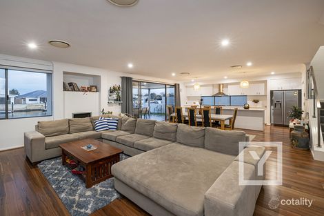 Property photo of 20 Burgee Cove Geographe WA 6280
