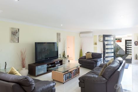 Property photo of 9 Andrea Avenue Broadbeach Waters QLD 4218