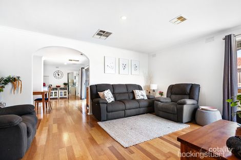 Property photo of 15 Larisa Road St Albans VIC 3021