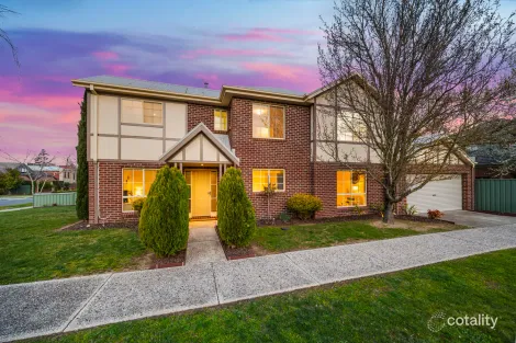 Property photo of 4 St Clare Avenue Lake Gardens VIC 3355