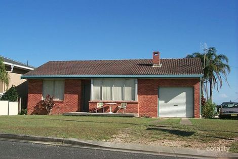 1626 Ocean Dr, Lake Cathie, NSW 2445