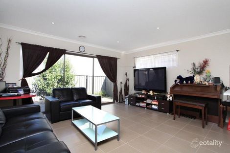 Property photo of 3/16 Tantallon Crescent Derrimut VIC 3026