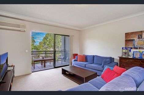 Property photo of 29/2 Geraldton Drive Varsity Lakes QLD 4227