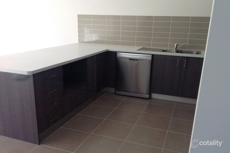 Property photo of 2/8 East Street Kingston QLD 4114