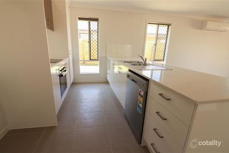 Property photo of 46 Cambridge Circuit Yarrabilba QLD 4207