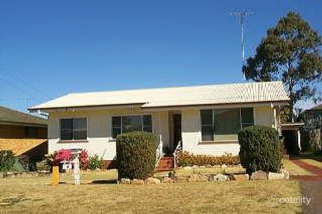 10 Welcombe Ave, Rockville, QLD 4350
