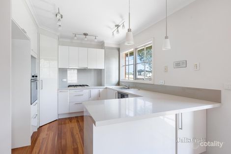 Property photo of 11 Amdura Road Doncaster East VIC 3109