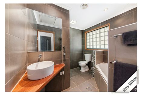 Property photo of 8 Allitt Place Banks ACT 2906