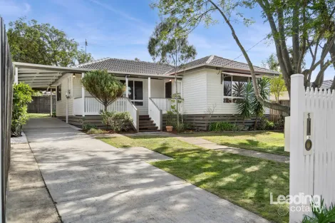 16 Sturt St, Sunbury, VIC 3429