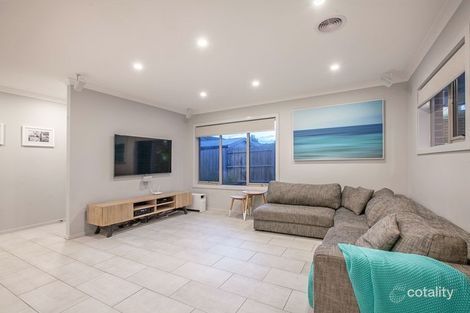 Property photo of 2/8 Cuthbert Road Reservoir VIC 3073